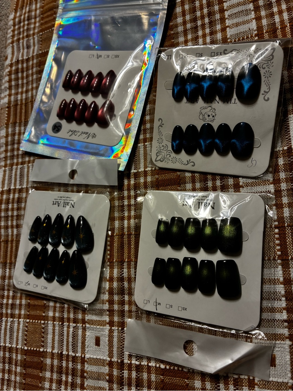 Cateye Press-On Nail Bundle With Green, Blue and Burgundy